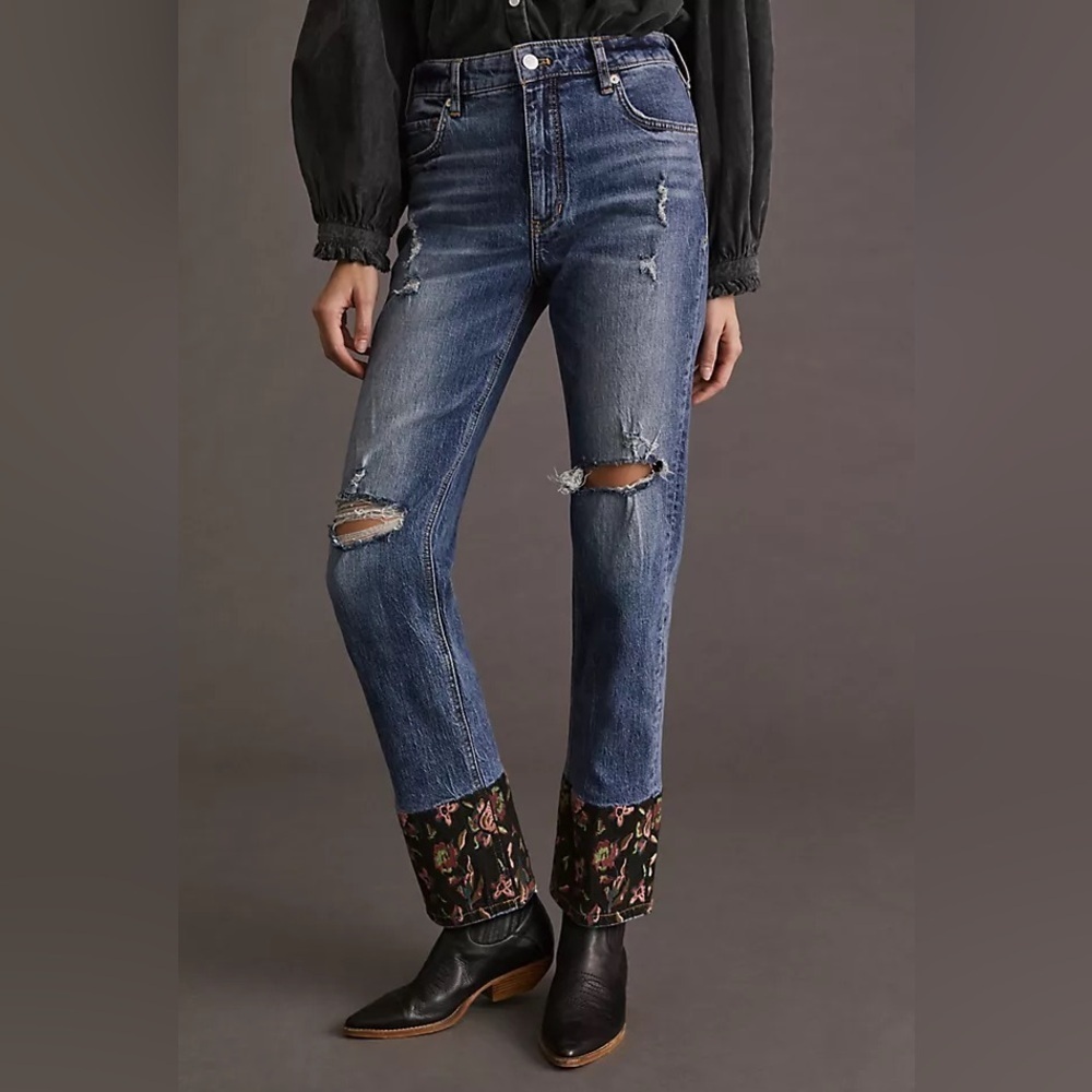 Anthropologie Pilcro The Vintage Straight Jeans 27 Embroidered Cuff Distressed